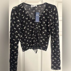 NWT Hollister crop long sleeve shirt